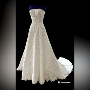 David’s Bridal MICHAELANGELO CT2406 A-Line Strapless Beaded Lace Wedding…